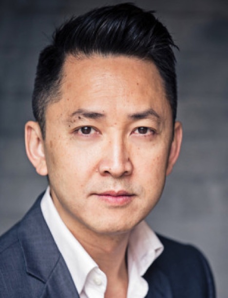 viet thanh nguyen author photo